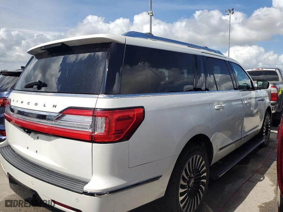 2020 Lincoln Navigator L Black Label with VIN 5LMJJ3TT4LEL21595, listed as a Copart auction lot 73951494 with 0 mi miles and Salvage Title. Bid and sale history available at carsss.com. Image 3.