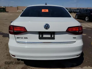 2017 Volkswagen Jetta SEL z VIN 3VWL17AJXHM282017, wystawiony jako Copart lot #52349335 z przebiegiem 107 933 mil mil oraz Szkoda całkowita • Salvage title. Historia ofert i sprzedaży dostępna na DreamBid. Obrazek 6.