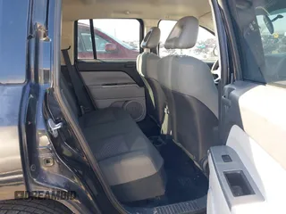 2007 Jeep Compass Sport with VIN 1J8FT470X7D420472, listed as a IAAI auction lot 41358402 with 178,668 mi miles. Bid and sale history available at carsss.com. Image 8.