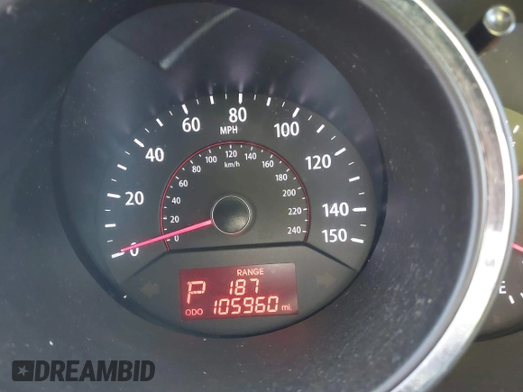 2012 Kia Sorento LX with VIN 5XYKTDA2XCG296490, listed as a IAAI auction lot 41660765 with 200,000 mi miles. Bid and sale history available at carsss.com. Image 7.