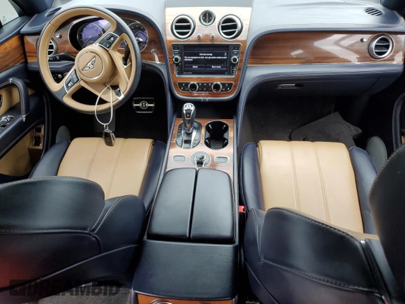2019 Bentley Bentayga V8 z VIN SJAAM2ZV6KC025300, wystawiony jako Copart lot #81313854 z przebiegiem 2 982 mil mil oraz Szkoda całkowita • Salvage title. Historia ofert i sprzedaży dostępna na DreamBid. Obrazek 8.