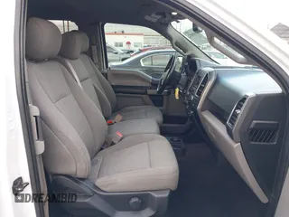 2018 Ford F-150 XL z VIN 1FTEX1C58JKF59560, wystawiony jako IAAI lot #41588032 z przebiegiem 138 858 mil mil oraz . Historia ofert i sprzedaży dostępna na DreamBid. Obrazek 5.