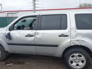 2015 Honda Pilot LX with VIN 5FNYF4H21FB020315, listed as a IAAI auction lot 42072899 with Not Provided miles and . Bid and sale history available at carsss.com. Image 14.