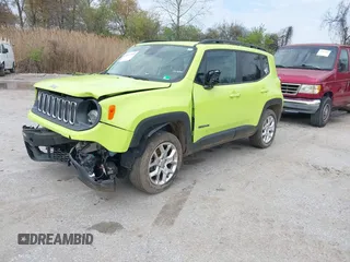 2017 Jeep Renegade Latitude with VIN ZACCJBBB1HPF11677, listed as a IAAI auction lot 42037975 with 58,527 mi miles. Bid and sale history available at carsss.com. Image 2.