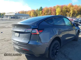 2020 Tesla Model Y Long Range with VIN 5YJYGDEE0LF041762, listed as a IAAI auction lot 40556913 with Not Provided miles and . Bid and sale history available at DreamBid. Image 4.