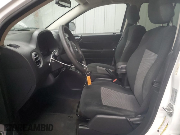2017 Jeep Compass Sport SE with VIN 1C4NJDBB6HD106773, listed as a Copart auction lot 61995745 with 84,191 mi miles and Salvage title. Bid and sale history available at DreamBid. Image 7.