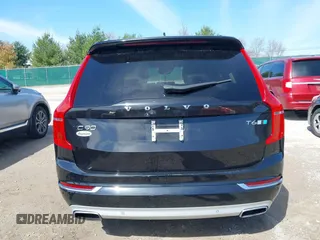 2016 Volvo XC90 T6 Inscription with VIN YV4A22PL6G1064524, listed as a IAAI auction lot 41795921 with 111,483 mi miles. Bid and sale history available at carsss.com. Image 16.