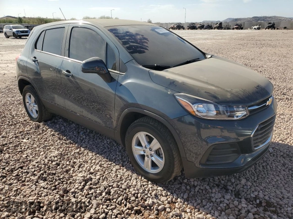 2022 Chevrolet Trax LS with VIN KL7CJNSM8NB507776, listed as a Copart auction lot 87861315 with 61,430 mi miles and Salvage Title. Bid and sale history available at carsss.com. Image 4.