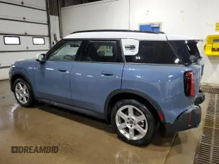 2025 MINI Countryman S z VIN WMZ23GA07S7R42869, wystawiony jako Copart lot #60282695 z przebiegiem 5 456 mil mil oraz Szkoda całkowita • Salvage title. Historia ofert i sprzedaży dostępna na DreamBid. Obrazek 2.