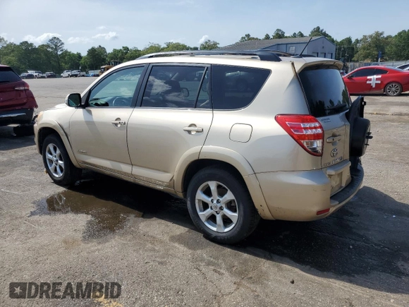 2010 Toyota RAV4 Limited z VIN 2T3YK4DVXAW007304, wystawiony jako Copart lot #57219195 z przebiegiem 153 619 mil mil oraz Szkoda całkowita • Salvage title. Historia ofert i sprzedaży dostępna na DreamBid. Obrazek 2.