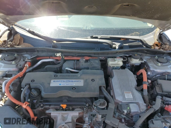 2017 Honda Accord Touring z VIN JHMCR6F77HC022211, wystawiony jako Copart lot #55593205 z przebiegiem 99 193 mil mil oraz Szkoda całkowita • Salvage title. Historia ofert i sprzedaży dostępna na DreamBid. Obrazek 11.
