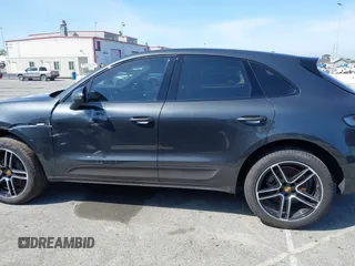 2020 Porsche Macan S z VIN WP1AB2A56LLB37384, wystawiony jako IAAI lot #41978154 z przebiegiem 56 718 mil mil oraz . Historia ofert i sprzedaży dostępna na DreamBid. Obrazek 14.