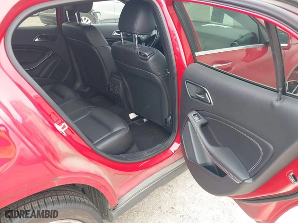 2016 Mercedes-Benz GLA with VIN WDCTG4GB5GJ234320, listed as a IAAI auction lot 39595541 with 111,780 mi miles. Bid and sale history available at carsss.com. Image 8.