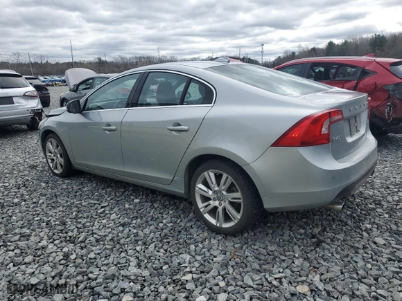 2013 Volvo S60 T5 Premier with VIN YV1612FS3D1220822, listed as a Copart auction lot 49884615 with 94,945 mi miles and Clean Title. Bid and sale history available at carsss.com. Image 2.