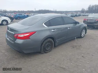 2017 Nissan Altima 2.5 SR with VIN 1N4AL3AP0HC498094, listed as a IAAI auction lot 41679063 with 137,827 mi miles. Bid and sale history available at carsss.com. Image 4.