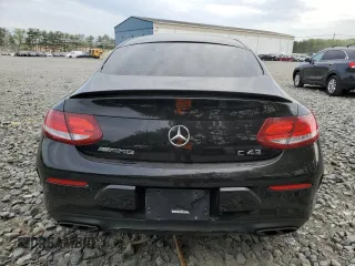 2018 Mercedes-Benz C 43 AMG z VIN WDDWJ6EB5JF672788, wystawiony jako Copart lot #55518825 z przebiegiem 61 840 mil mil oraz Szkoda całkowita • Salvage title. Historia ofert i sprzedaży dostępna na DreamBid. Obrazek 6.