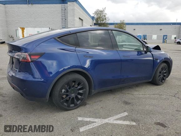 2021 Tesla Model Y Long Range with VIN 5YJYGDEE2MF207913, listed as a Copart auction lot 54385605 with 46,056 mi miles and Salvage Title. Bid and sale history available at DreamBid. Image 3.