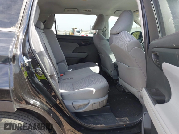 2023 Toyota Highlander L z VIN 5TDKDRBH8PS039060, wystawiony jako IAAI lot #41794375 z przebiegiem 47 745 mil mil oraz . Historia ofert i sprzedaży dostępna na DreamBid. Obrazek 8.