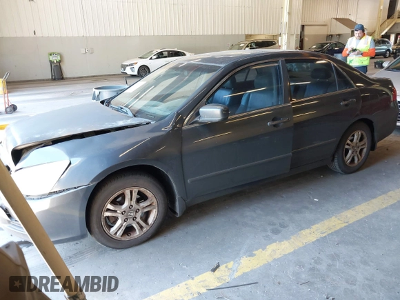 2006 Honda Accord EX-L z VIN 1HGCM56816A056450, wystawiony jako IAAI lot #42185375 z przebiegiem 314 620 mil mil oraz . Historia ofert i sprzedaży dostępna na DreamBid. Obrazek 18.