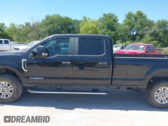 2017 Ford F-250 Lariat with VIN 1FT7W2BT9HEE70915, listed as a IAAI auction lot 42808317 with 229,023 mi miles and . Bid and sale history available at DreamBid. Image 14.