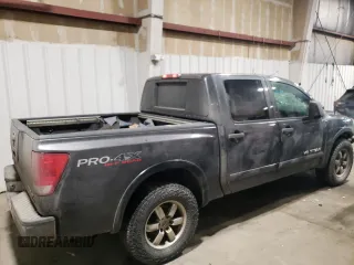 2012 Nissan Titan SV with VIN 1N6BA0EC4CN325702, listed as a Copart auction lot 85269694 with Not Provided miles and Salvage Title. Bid and sale history available at carsss.com. Image 3.