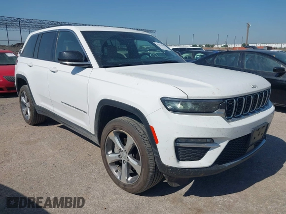 2025 Jeep Grand Cherokee Limited with VIN 1C4RJHBG7SC272351, listed as a IAAI auction lot 42331840 with 13,862 mi miles and . Bid and sale history available at DreamBid. Image 1.