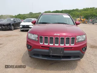2016 Jeep Compass Latitude z VIN 1C4NJDEB8GD691172, wystawiony jako IAAI lot #42396044 z przebiegiem 172 012 mil mil oraz . Historia ofert i sprzedaży dostępna na DreamBid. Obrazek 12.