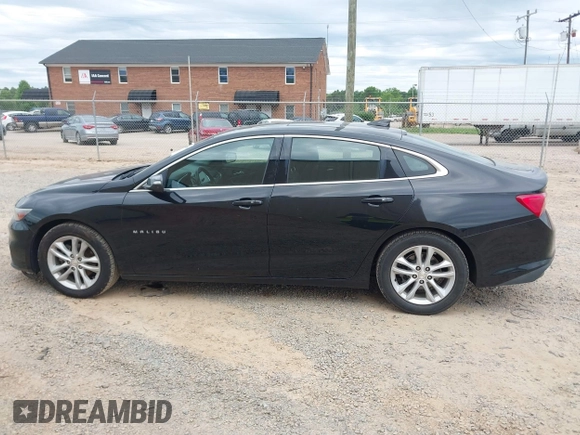 2018 Chevrolet Malibu LT z VIN 1G1ZD5ST9JF152446, wystawiony jako IAAI lot #42289659 z przebiegiem 125 151 mil mil oraz . Historia ofert i sprzedaży dostępna na DreamBid. Obrazek 14.