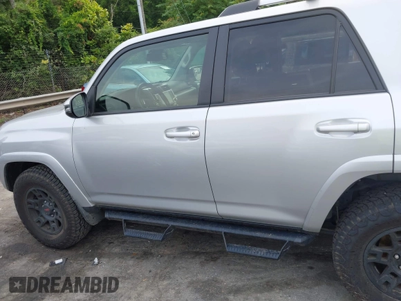 2021 Toyota 4Runner SR5 Premium with VIN JTENU5JR9M5930584, listed as a IAAI auction lot 42377592 with 58,340 mi miles and . Bid and sale history available at DreamBid. Image 13.