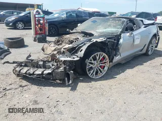2015 Chevrolet Corvette Z06 2LZ z VIN 1G1YS2D64F5605330, wystawiony jako IAAI lot #42059620 z przebiegiem Nie podano mil oraz . Historia ofert i sprzedaży dostępna na DreamBid. Obrazek 18.