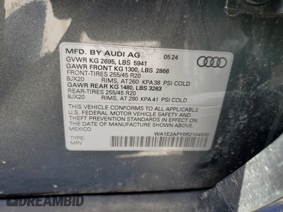2024 Audi Q5 S line Premium Plus z VIN WA1E2AFY0R2104938, wystawiony jako Copart lot #48248405 z przebiegiem 9 118 mil mil oraz Szkoda całkowita • Salvage title. Historia ofert i sprzedaży dostępna na DreamBid. Obrazek 14.