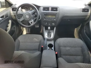 2012 Volkswagen Jetta Comfortline with VIN 3VWDL7AJ0CM375068, listed as a Copart auction lot 57349685 with 370,214 mi miles and Salvage title. Bid and sale history available at DreamBid. Image 8.