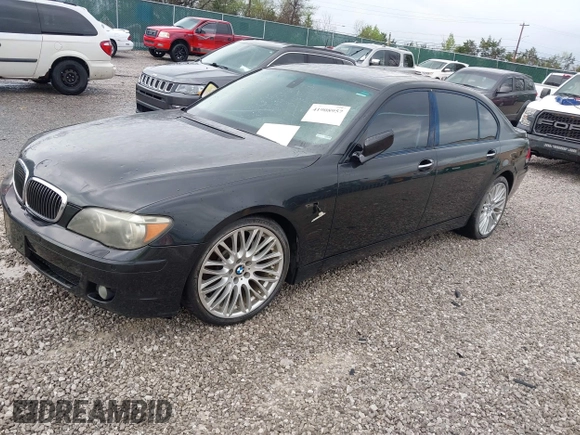 2007 BMW 7 Series 750Li with VIN WBAHN83577DT77290, listed as a IAAI auction lot 41908957 with 164,215 mi miles. Bid and sale history available at carsss.com. Image 2.