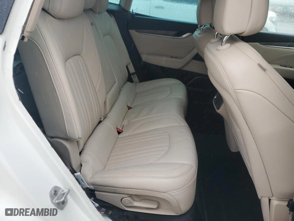 2019 Maserati Levante GranLusso with VIN ZN661XUL3KX325268, listed as a Copart auction lot 83449104 with 16,944 mi miles and Clean Title. Bid and sale history available at carsss.com. Image 10.