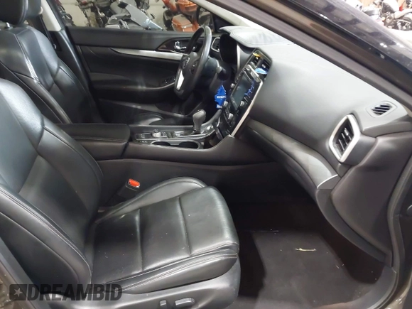 2016 Nissan Maxima Platinum with VIN 1N4AA6AP3GC404618, listed as a IAAI auction lot 42372458 with 133,968 mi miles and . Bid and sale history available at DreamBid. Image 5.