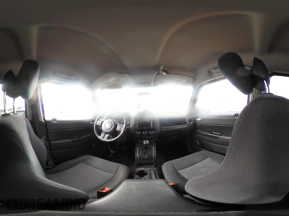 2016 Jeep Patriot Latitude с VIN 1C4NJPFB0GD543677, выставлен на аукционе IAAI как лот 41558393 с пробегом 101 932 миль миль и . История ставок и продаж доступна на DreamBid. Изображение 18.