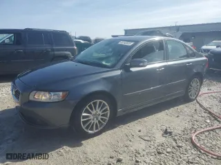 2009 Volvo S40 2.4L with VIN YV1MS382092446504, listed as a Copart auction lot 48143545 with 207,060 mi miles and Clean Title. Bid and sale history available at carsss.com. Image 1.