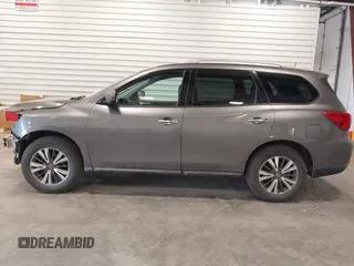2017 Nissan Pathfinder SV with VIN 5N1DR2MM6HC662994, listed as a IAAI auction lot 41770431 with 184,485 mi miles. Bid and sale history available at carsss.com. Image 14.