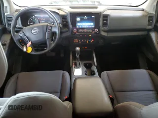 2023 Nissan Frontier S z VIN 1N6ED1CL6PN642920, wystawiony jako Copart lot #57997815 z przebiegiem 33 065 mil mil oraz Czysty tytuł • Clean title. Historia ofert i sprzedaży dostępna na DreamBid. Obrazek 8.