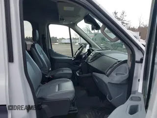 2017 Ford Transit XL с VIN 1FBZX2CM7HKA84741, выставлен на аукционе IAAI как лот 41782679 с пробегом 233 350 миль миль и . История ставок и продаж доступна на DreamBid. Изображение 5.