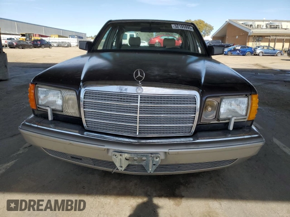 1988 Mercedes-Benz 300 with VIN WDBCA24D4JA424391, listed as a Copart auction lot 52105995 with 223,369 mi miles and Clean Title. Bid and sale history available at DreamBid. Image 5.