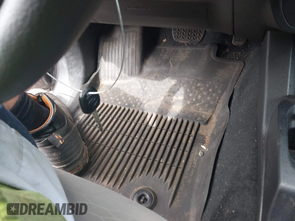2019 Toyota Tacoma SR with VIN 5TFRX5GN0KX139329, listed as a IAAI auction lot 41958154 with 72,700 mi miles and . Bid and sale history available at DreamBid. Image 11.