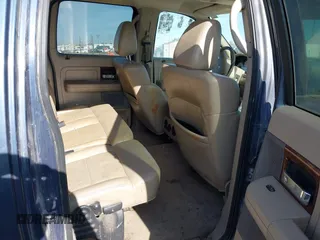 2006 Ford F-150 XLT z VIN 1FTPW14V56KD51329, wystawiony jako IAAI lot #42258454 z przebiegiem 266 152 mil mil oraz . Historia ofert i sprzedaży dostępna na DreamBid. Obrazek 8.