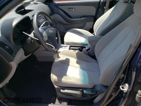 2009 Hyundai Elantra GLS z VIN KMHDU46D09U816764, wystawiony jako Copart lot #57595325 z przebiegiem 144 291 mil mil oraz Szkoda całkowita • Salvage title. Historia ofert i sprzedaży dostępna na DreamBid. Obrazek 7.