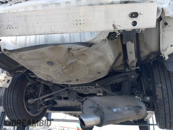2017 Toyota Camry XLE z VIN 4T1BF1FK4HU377694, wystawiony jako IAAI lot #42375026 z przebiegiem 107 760 mil mil oraz . Historia ofert i sprzedaży dostępna na DreamBid. Obrazek 18.