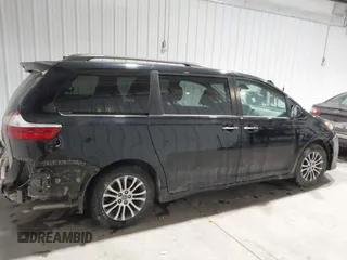 2019 Toyota Sienna XLE Auto Access Seat with VIN 5TDYZ3DCXKS970792, listed as a IAAI auction lot 41589537 with 138,971 mi miles. Bid and sale history available at carsss.com. Image 14.