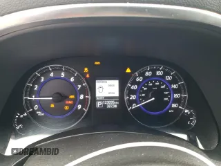 2017 Infiniti QX70 z VIN JN8CS1MW5HM414492, wystawiony jako Copart lot #52415495 z przebiegiem 123 095 mil mil oraz Szkoda całkowita • Salvage title. Historia ofert i sprzedaży dostępna na DreamBid. Obrazek 9.