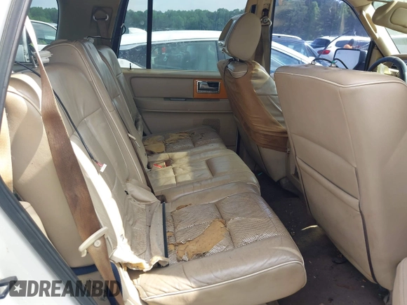 2008 Lincoln Navigator with VIN 5LMFU28548LJ07615, listed as a IAAI auction lot 42144851 with 348,378 mi miles and . Bid and sale history available at DreamBid. Image 8.