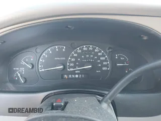 1998 Ford Explorer XL z VIN 1FMZU34E3WZA90831, wystawiony jako IAAI lot #42500120 z przebiegiem 97 799 mil mil oraz . Historia ofert i sprzedaży dostępna na DreamBid. Obrazek 7.