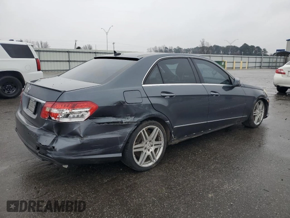 2010 Mercedes-Benz E 550 Luxury with VIN WDDHF7CB9AA030137, listed as a Copart auction lot 86839044 with 223,094 mi miles and Salvage Title. Bid and sale history available at DreamBid. Image 3.